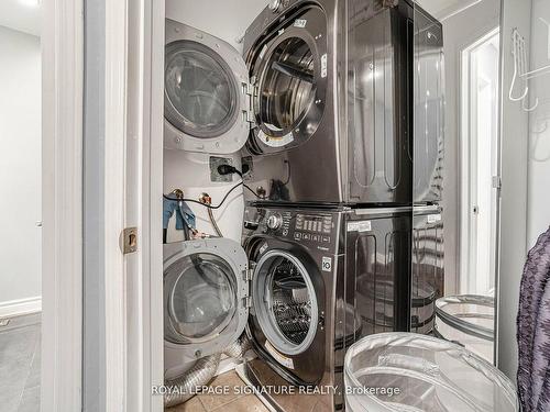 761 Richmond St W, Toronto, ON - Indoor Photo Showing Laundry Room