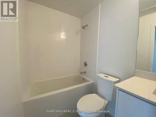 407 - 55 Duke Street W, Kitchener, ON - Indoor Photo Showing Bathroom