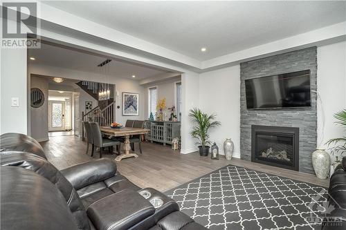 927 Nokomis Place, Ottawa, ON - Indoor Photo Showing Living Room With Fireplace