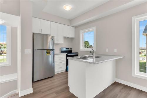 19 Picardy Drive|Unit #6, Hamilton, ON - Indoor Photo Showing Kitchen With Double Sink