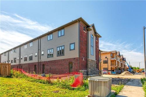 19 Picardy Drive|Unit #6, Hamilton, ON - Outdoor