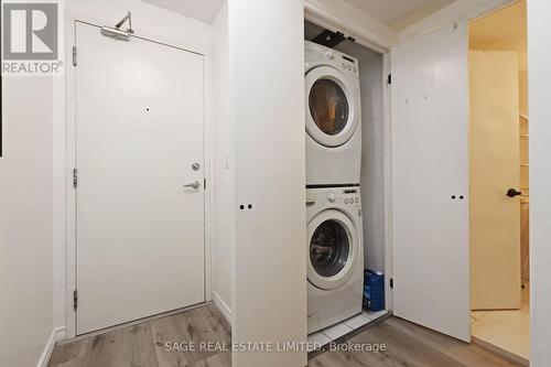 633 - 600 Fleet Street, Toronto, ON - Indoor Photo Showing Laundry Room