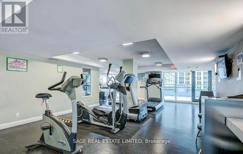 633 - 600 Fleet Street, Toronto (Niagara), ON - Indoor Photo Showing Gym Room