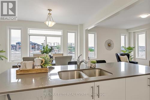 811 Griffin Trail, Peterborough, ON - Indoor Photo Showing Kitchen With Double Sink