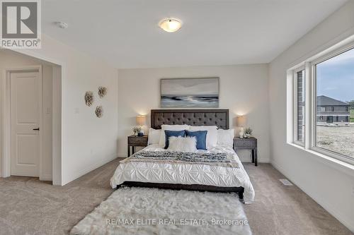 811 Griffin Trail, Peterborough, ON - Indoor Photo Showing Bedroom