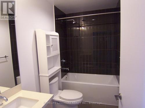 S512 - 120 Bayview Avenue, Toronto, ON - Indoor Photo Showing Bathroom