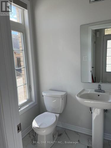 15 Waterleaf Road, Markham, ON - Indoor Photo Showing Bathroom