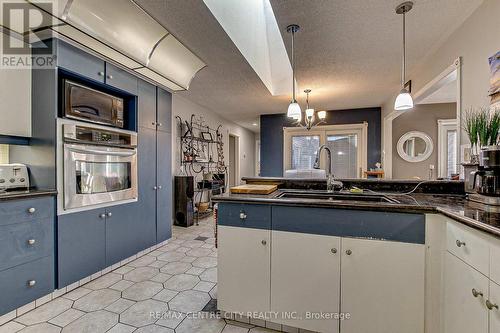 10308 Greenpark Road, Southwold, ON - Indoor Photo Showing Kitchen With Double Sink