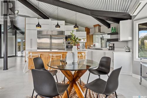 143 Summerfeldt Drive, Blackstrap Thode, SK - Indoor Photo Showing Dining Room
