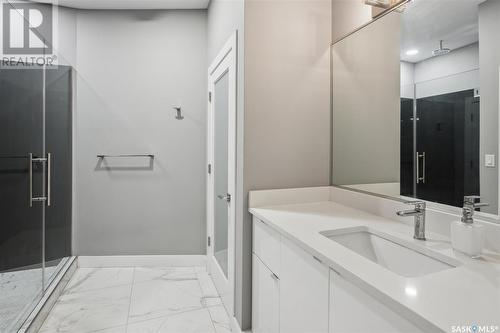 143 Summerfeldt Drive, Blackstrap Thode, SK - Indoor Photo Showing Bathroom