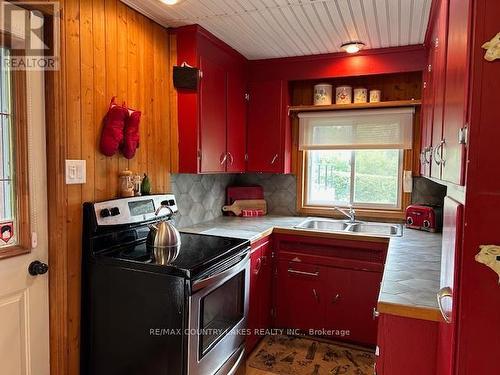 2683 Lone Birch Trail, Ramara, ON - Indoor Photo Showing Kitchen With Double Sink