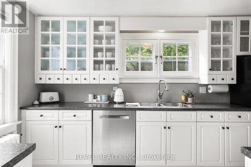 102 Blake Street, Barrie (North Shore), ON - Indoor Photo Showing Kitchen With Double Sink