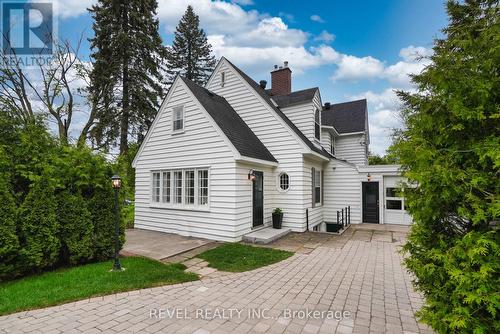 102 Blake Street, Barrie (North Shore), ON - Outdoor