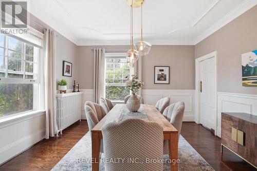 102 Blake Street, Barrie, ON - Indoor Photo Showing Dining Room