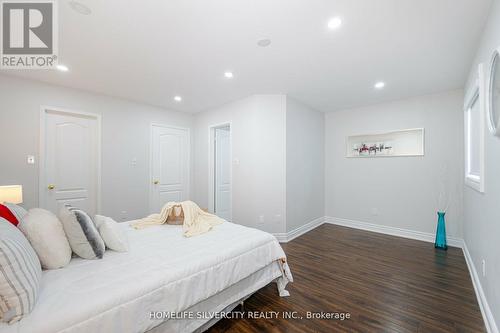 92 Cedarwood Crescent, Brampton, ON - Indoor Photo Showing Bedroom