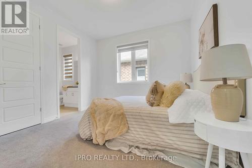 10 Salt Creek Terrace, Caledon, ON - Indoor Photo Showing Bedroom