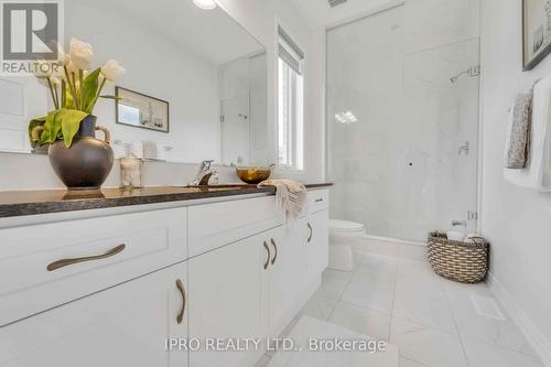 10 Salt Creek Terrace, Caledon, ON - Indoor Photo Showing Bathroom
