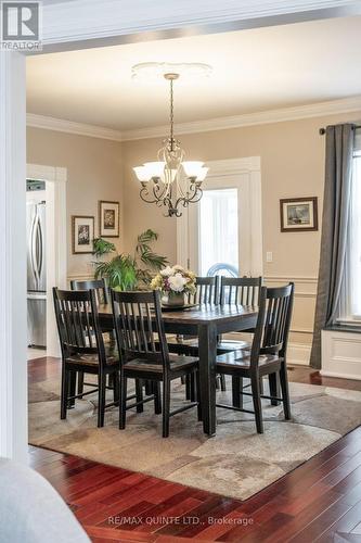 286 Niles Street, Prince Edward County, ON - Indoor Photo Showing Dining Room