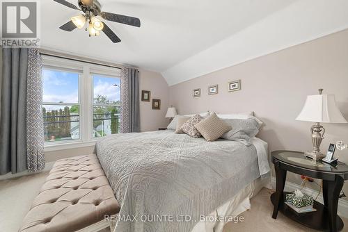 286 Niles Street, Prince Edward County, ON - Indoor Photo Showing Bedroom