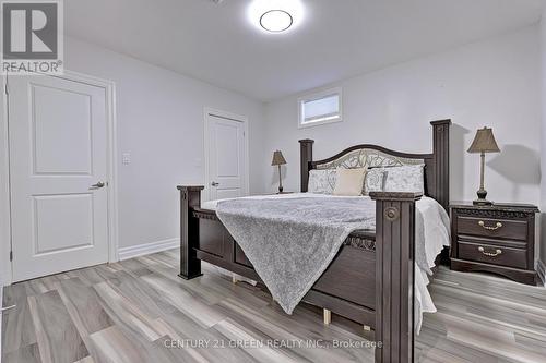 58 Curran Road, Hamilton, ON - Indoor Photo Showing Bedroom