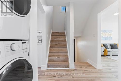 161 Glow Avenue, Hamilton, ON - Indoor Photo Showing Laundry Room