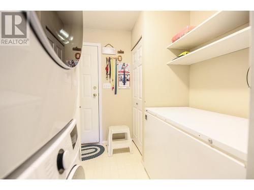 23 Bayview Crescent, Osoyoos, BC - Indoor Photo Showing Laundry Room