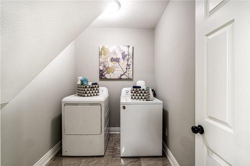 26 Cambridge Avenue, Hamilton, ON - Indoor Photo Showing Laundry Room
