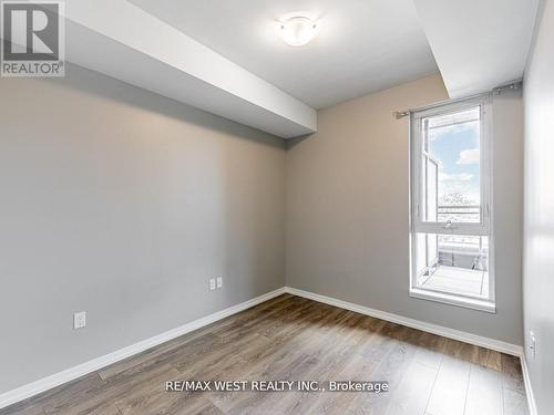 305 - 3237 Bayview Avenue, Toronto, ON - Indoor Photo Showing Other Room
