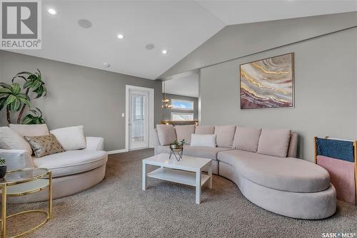 118 Blackstock Cove, Saskatoon, SK - Indoor Photo Showing Living Room