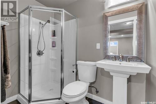 118 Blackstock Cove, Saskatoon, SK - Indoor Photo Showing Bathroom