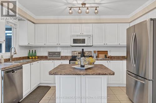 1431 Livesey Drive, Oshawa, ON - Indoor Photo Showing Kitchen With Double Sink
