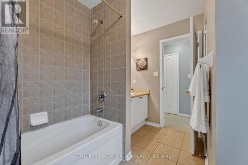1431 Livesey Drive, Oshawa, ON - Indoor Photo Showing Bathroom