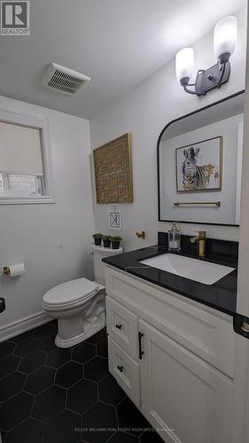 Main - 6275 Maple Gate Circle, Mississauga, ON - Indoor Photo Showing Bathroom