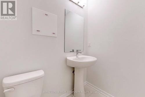 361 - 90 Honeycrisp Cres Way N, Vaughan, ON - Indoor Photo Showing Bathroom