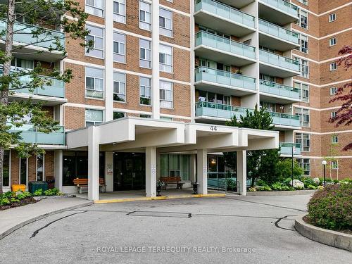 602-44 Longbourne Dr, Toronto, ON - Outdoor With Balcony With Facade