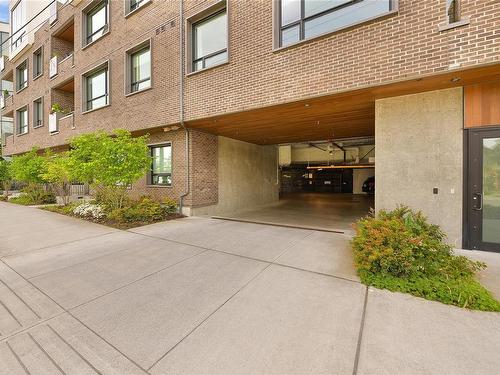 Ph3-2285 Bowker Ave, Oak Bay, BC - Outdoor With Exterior