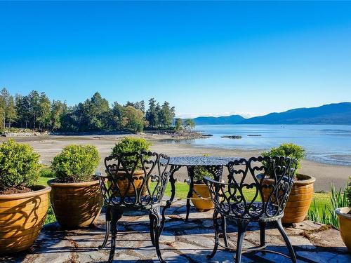 North Saanich, BC - Outdoor With Body Of Water With View