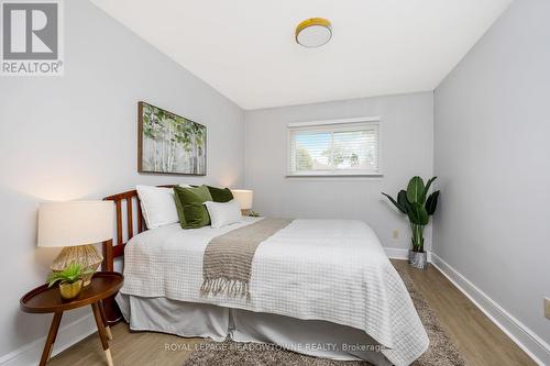 111 Rexway Drive, Halton Hills, ON - Indoor Photo Showing Bedroom