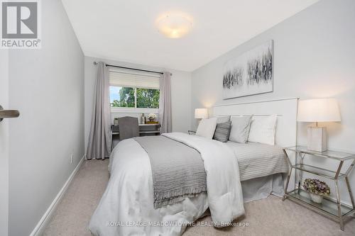 111 Rexway Drive, Halton Hills, ON - Indoor Photo Showing Bedroom