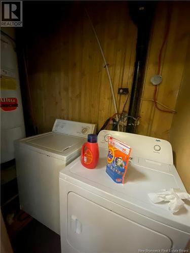 344 Main Street, Hartland, NB - Indoor Photo Showing Laundry Room
