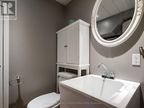 8486 Side Road 10 Sideroad, Guelph/Eramosa, ON - Indoor Photo Showing Bathroom