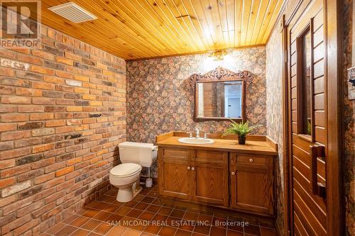365 River Oak Place E, Waterloo, ON - Indoor Photo Showing Bathroom