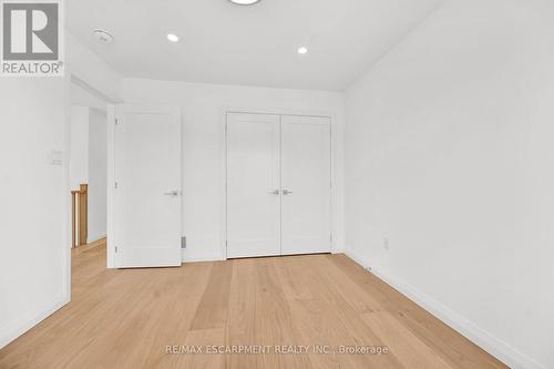 35 Kingfisher Drive, Hamilton, ON - Indoor Photo Showing Other Room