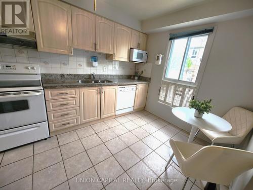 80 - 201 Alexmuir Boulevard, Toronto, ON - Indoor Photo Showing Kitchen With Double Sink