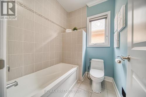 378 Poetry Drive, Vaughan, ON - Indoor Photo Showing Bathroom