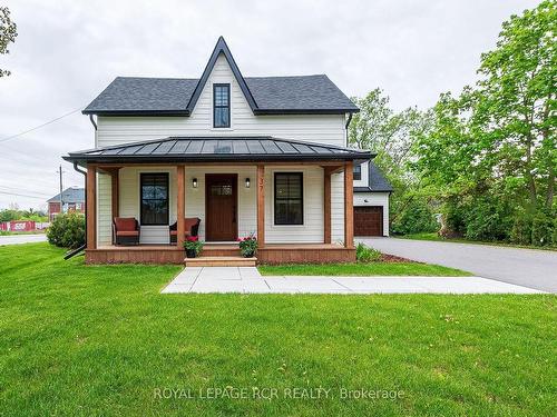 37 Wellington St E, Clearview, ON - Outdoor With Facade