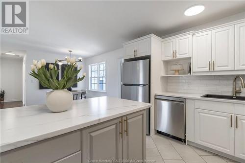 15 Scott St, Moncton, NB - Indoor Photo Showing Kitchen With Stainless Steel Kitchen