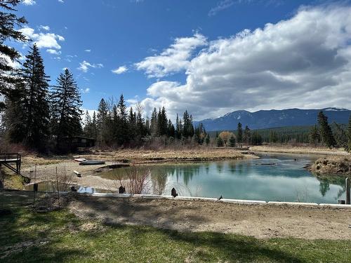 4851 Willow Place, Fairmont Hot Springs, BC - Outdoor