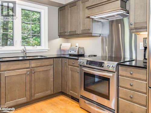 3876 Muskoka Rd Hwy 118 W Unit# Sandfield 4 Week 5, Port Carling, ON - Indoor Photo Showing Kitchen With Double Sink