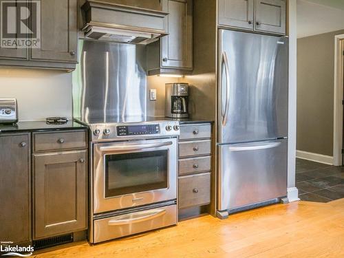 3876 Muskoka Rd Hwy 118 W Unit# Sandfield 4 Week 5, Port Carling, ON - Indoor Photo Showing Kitchen